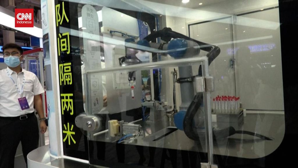 VIDEO: China Pamerkan Robot Tes PCR, Hasil Akurat?